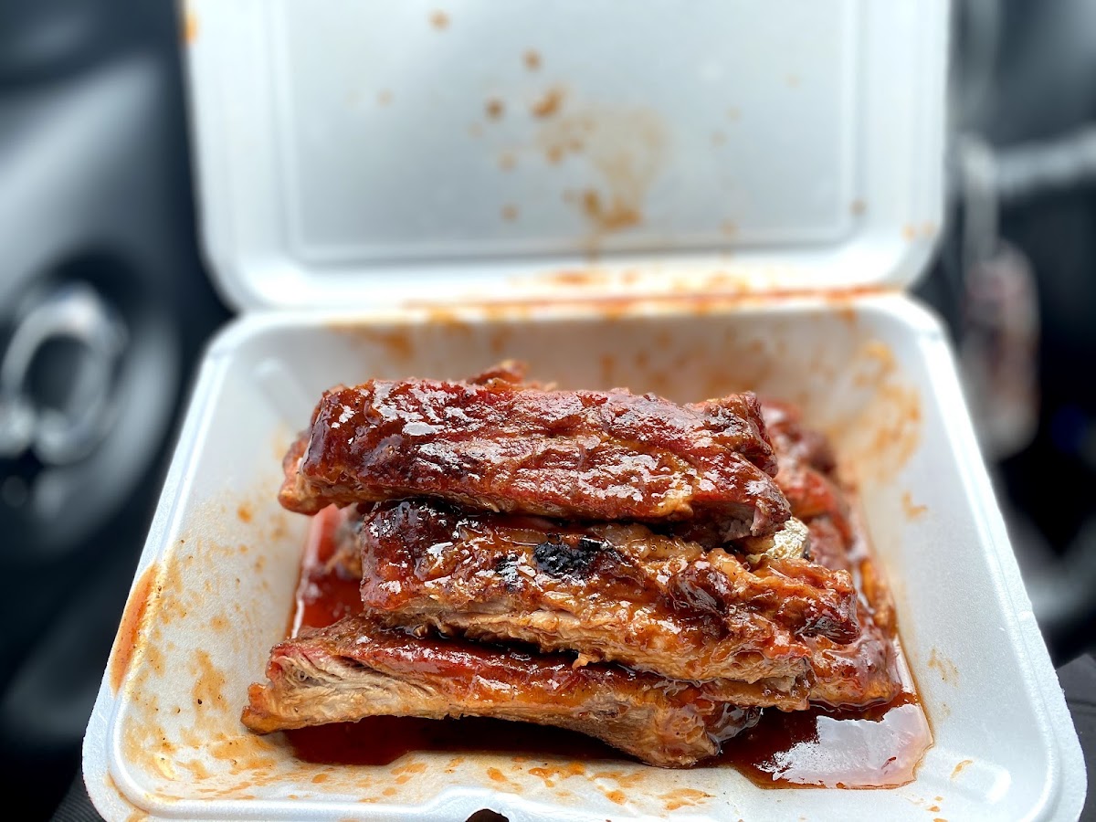 Dwight's Southern Bar-B-Que